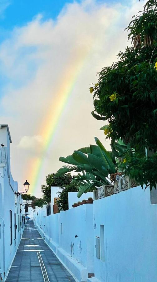 Apartment Vincent, Cozy And Sunny Over The Rooftops Puerto del Carmen  Eksteriør billede
