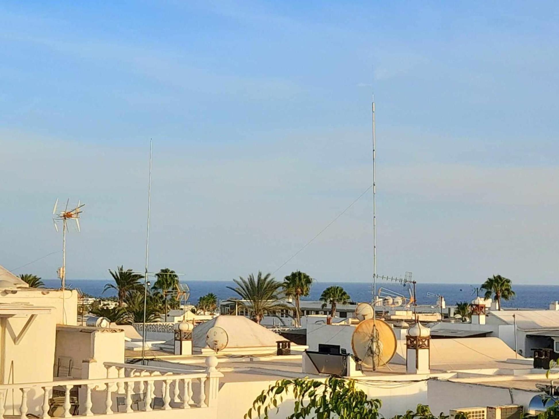 Apartment Vincent, Cozy And Sunny Over The Rooftops Puerto del Carmen  Eksteriør billede